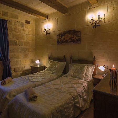 Villa Blueberry Hills Żejtun Esterno foto