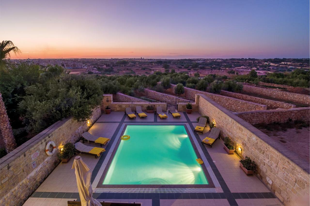 Villa Blueberry Hills Żejtun Esterno foto